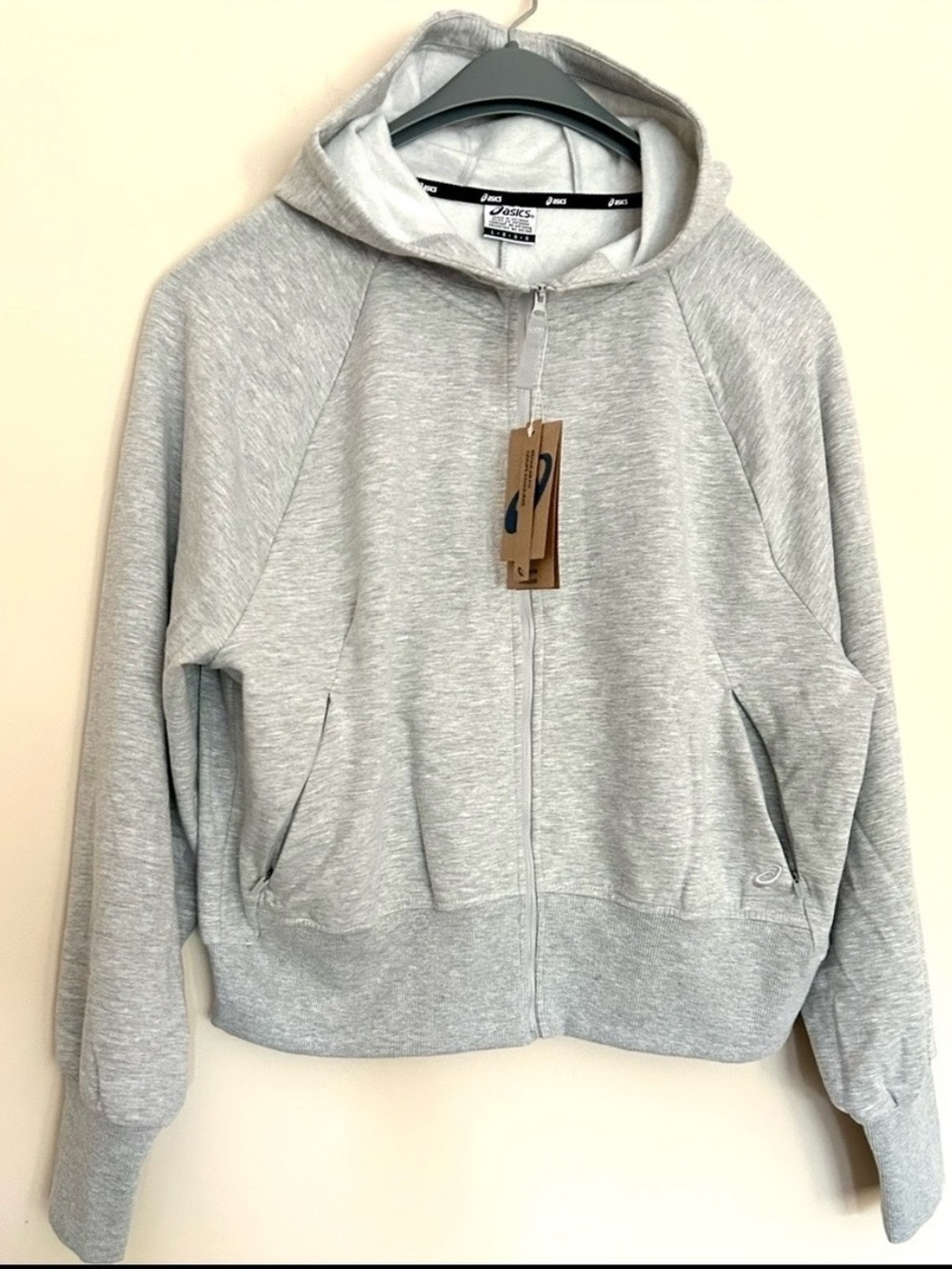 NEW Asics Women’s Light Gray Full-Zip Hoodie